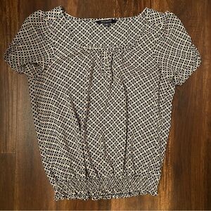 Max Edition // key hole black & tan top